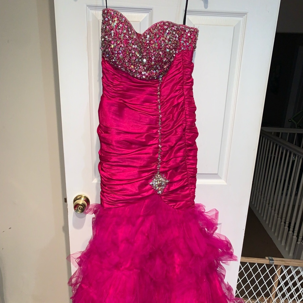 BELLA prom dress HOT PINK size 6